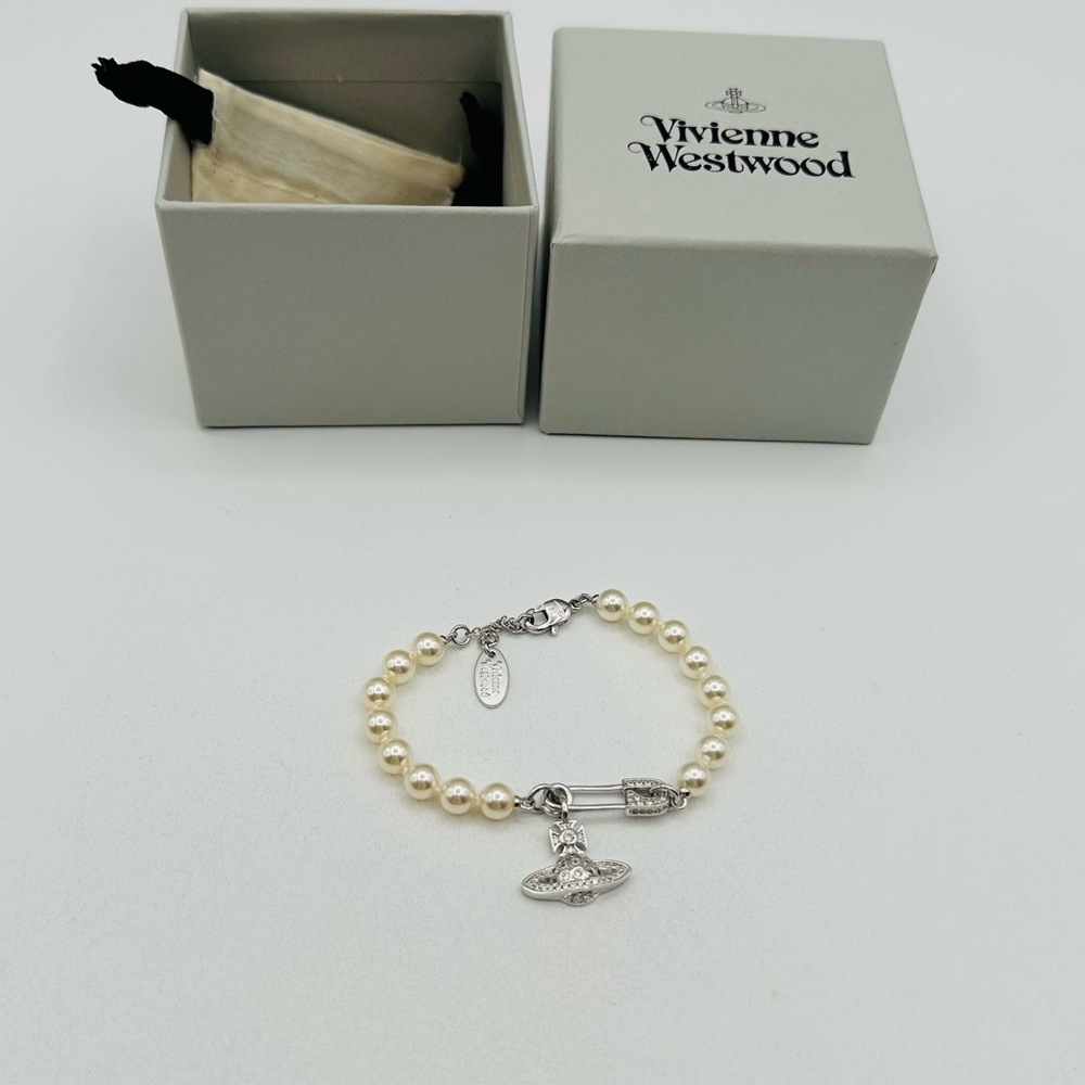 Vivienne Westwood Lucerne Pearl Bracelet